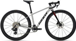 Giant Seek 1 27.5 Youth Road Bike  2025 - The bi focal magnification is moulded discretely into the rear of the lens