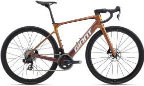 Giant Defy Advanced E+ Elite 1 Electric Road Bike  2026 - Fully wrapped and aero-dynamic offers full coverage and durable comfort