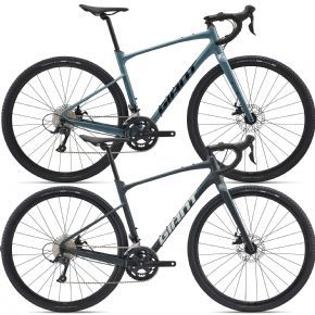 Giant Revolt 2 Gravel Bike - OUR ICONIC BIB SHORTS REDESIGNED FOR YOUR GRAVEL ADVENTURES